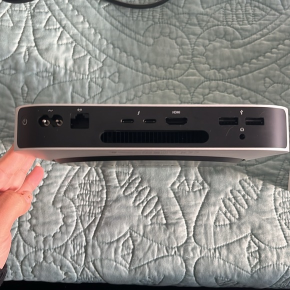 Mac mini M1 8GB Memory 512GB SSD - Picture 3 of 8